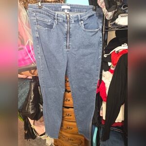 GOOD AMERICAN 18 ZIP CLOSURE SKINNY JEANS